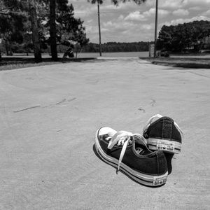 Mens size 9.5 converse shoes.